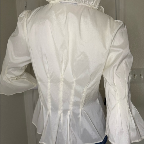 Chetta B Elegant Cream Ruffle Blouse - Picture 7 of 11